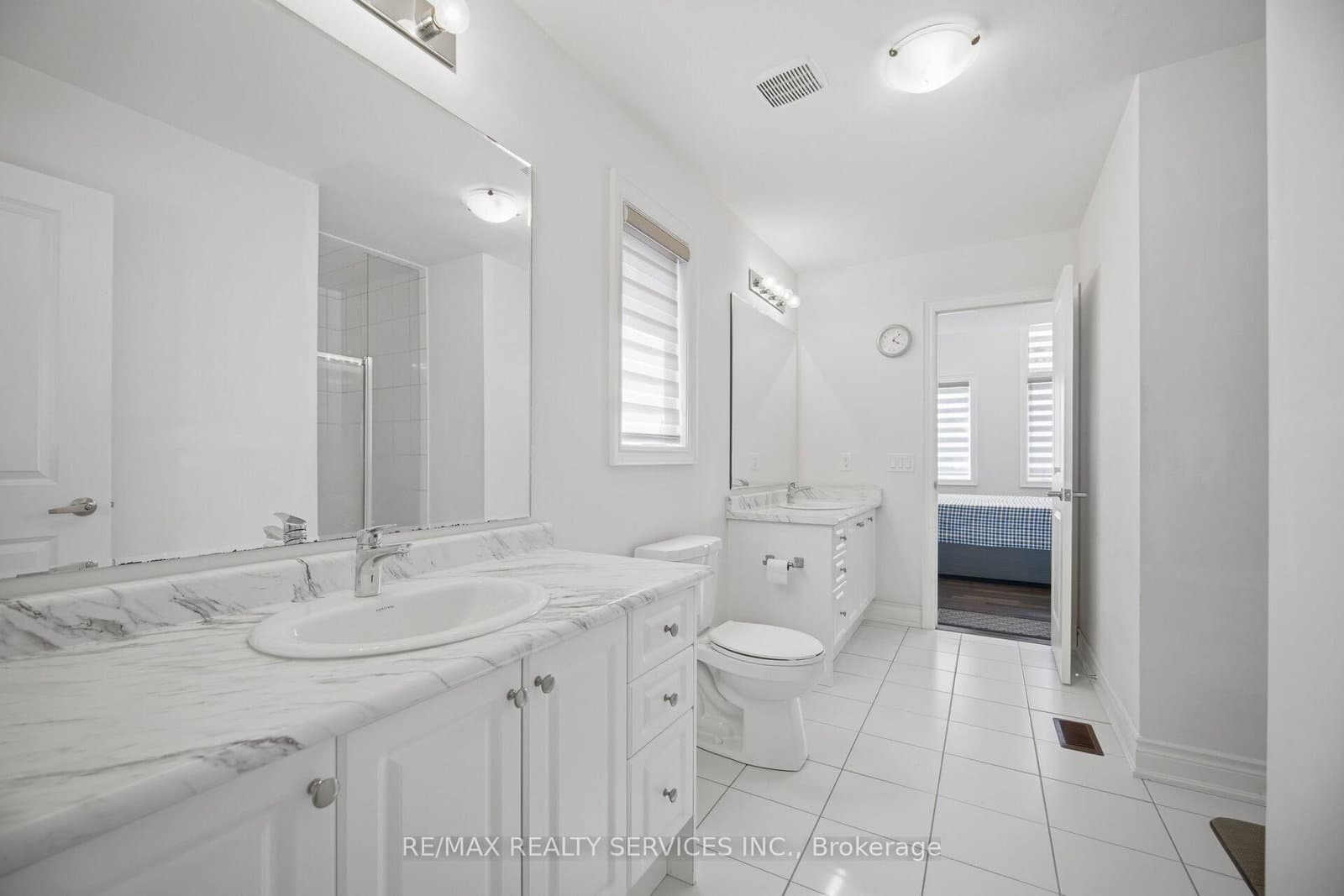 585 Dougall Avenue thumbnail 44