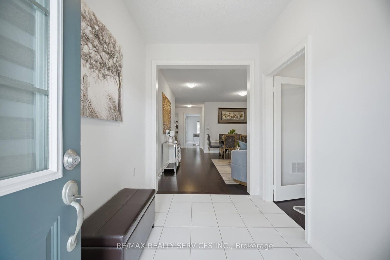 585 Dougall Avenue thumbnail 5