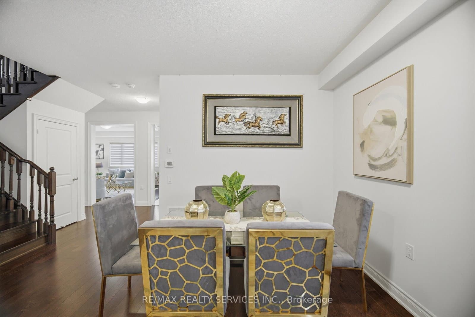 585 Dougall Avenue thumbnail 9