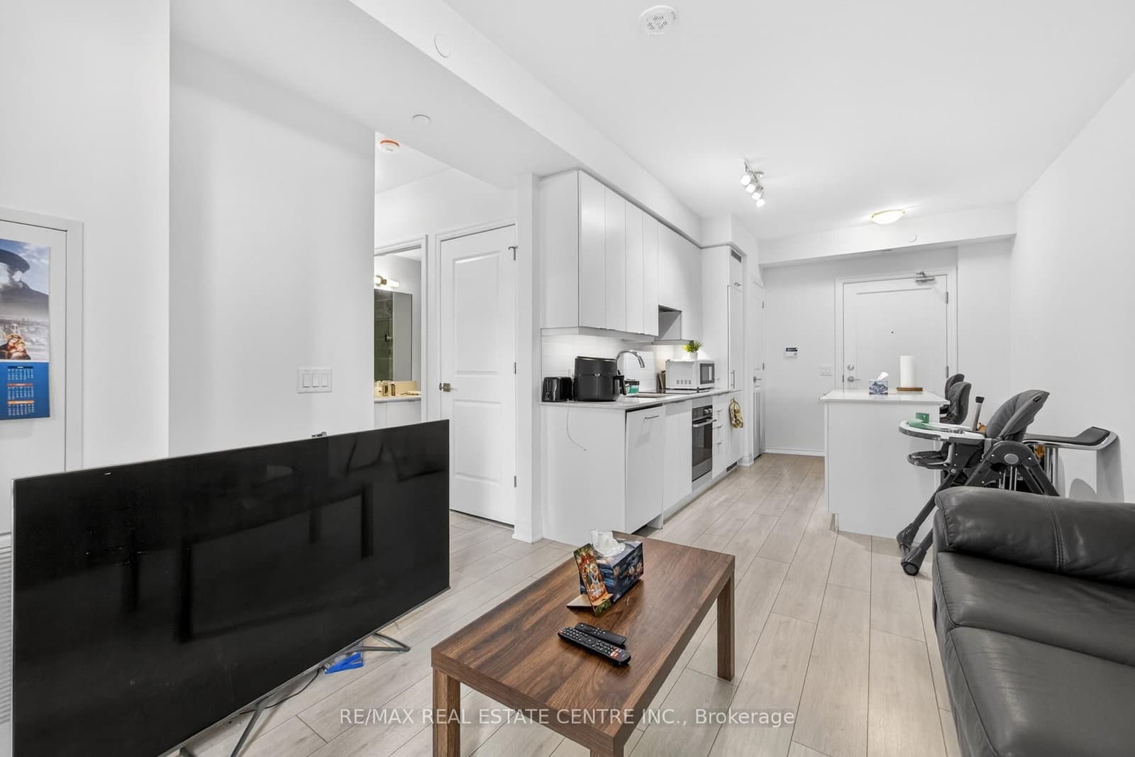 30 Elm Drive, Unit 610 thumbnail 15