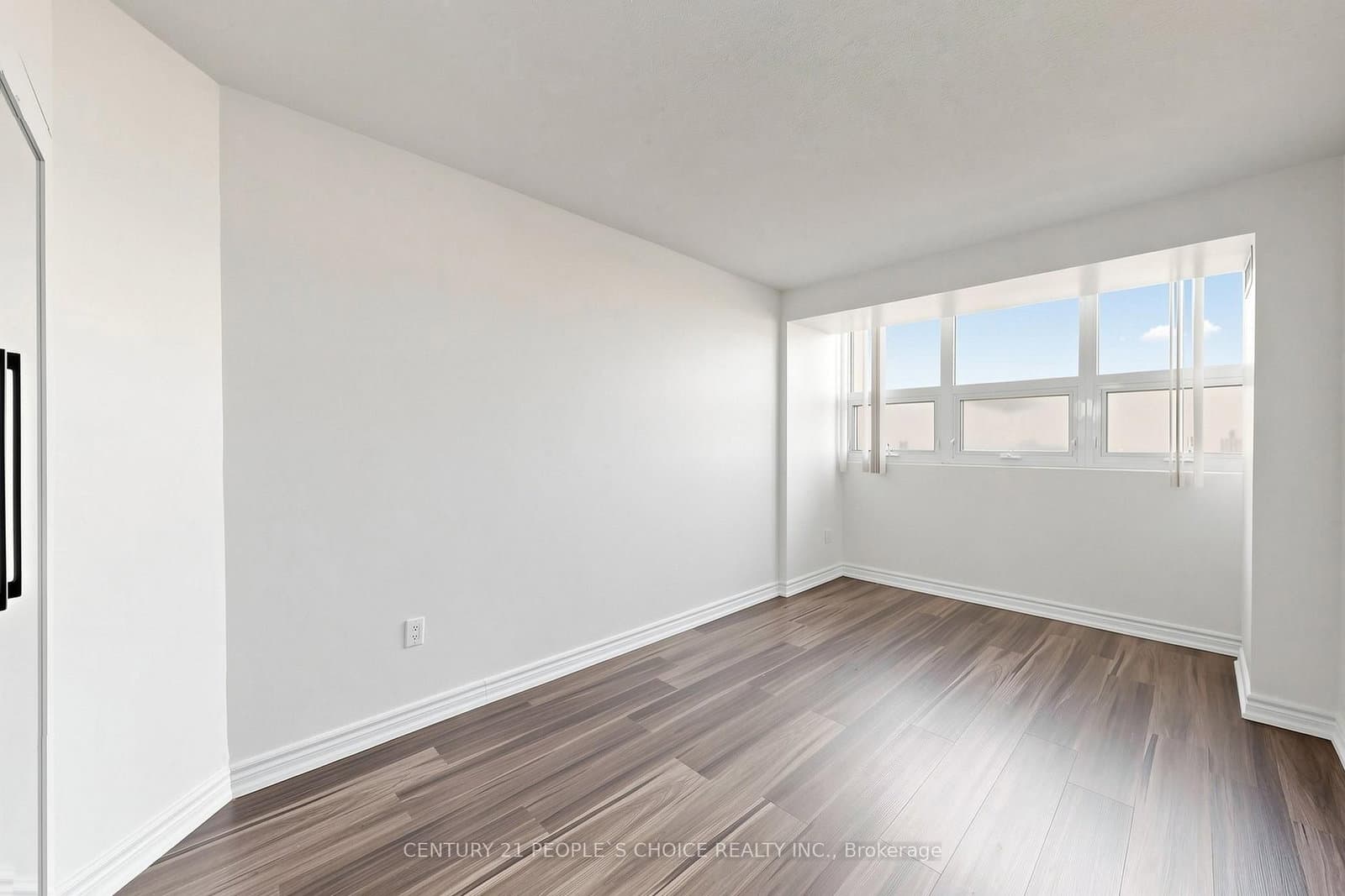 8 Lisa Street, Unit 2207 thumbnail 19