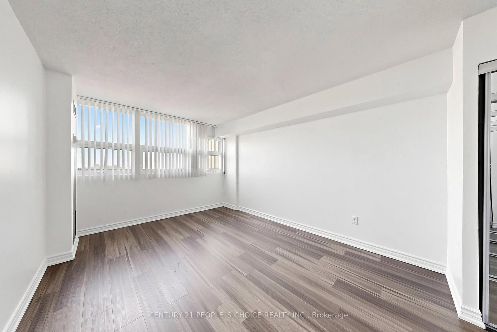 8 Lisa Street, Unit 2207 thumbnail 22