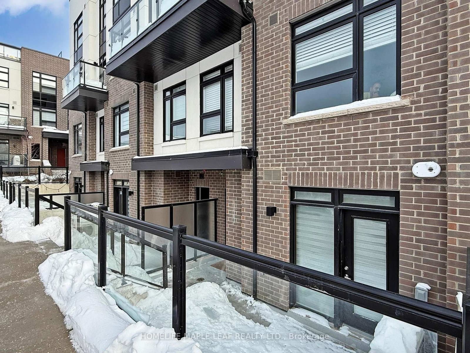 1569 Rose Way, Unit 124 thumbnail 3