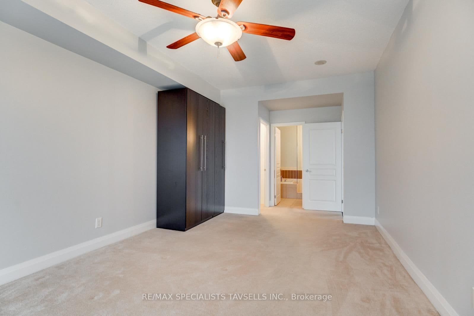 1 Hurontario Street, Unit 304 thumbnail 20