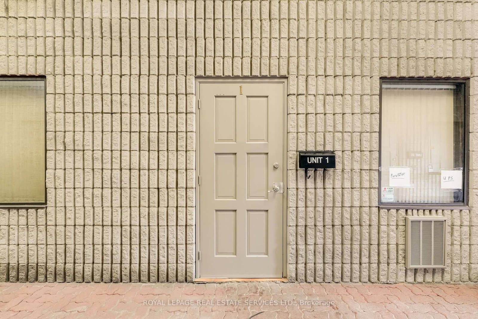 32 Goodmark Place, Unit 1 thumbnail 2