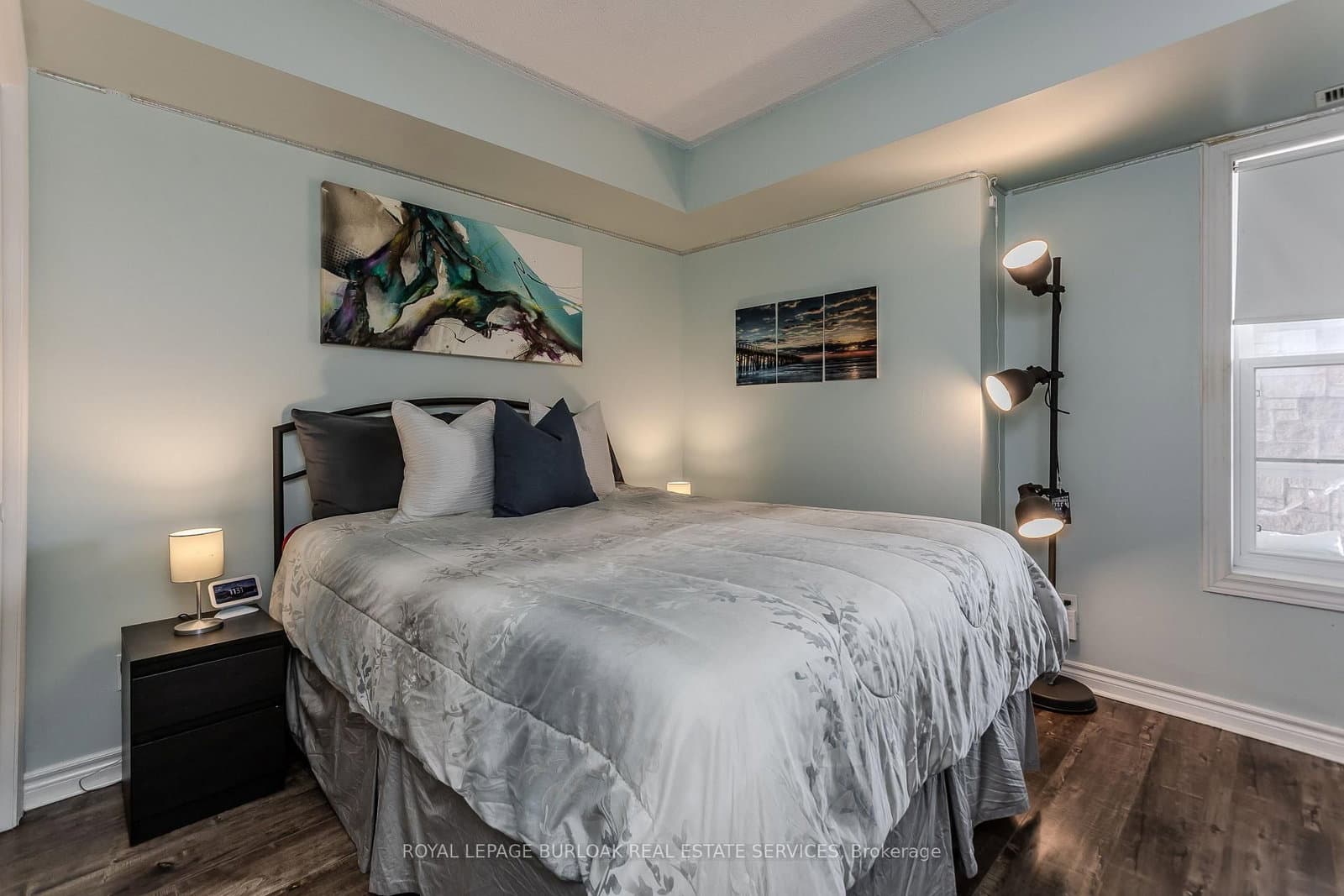 1441 Walker's Line, Unit 306 thumbnail 17
