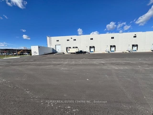 85 Inspire Boulevard, Unit C11-14 thumbnail 9