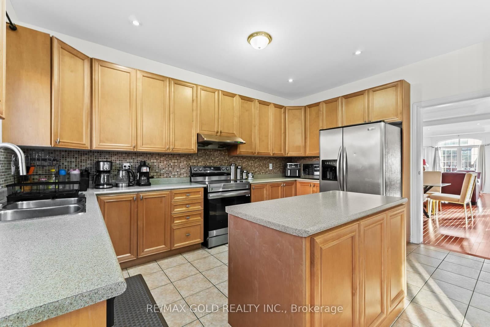 57 Powell Drive thumbnail 16