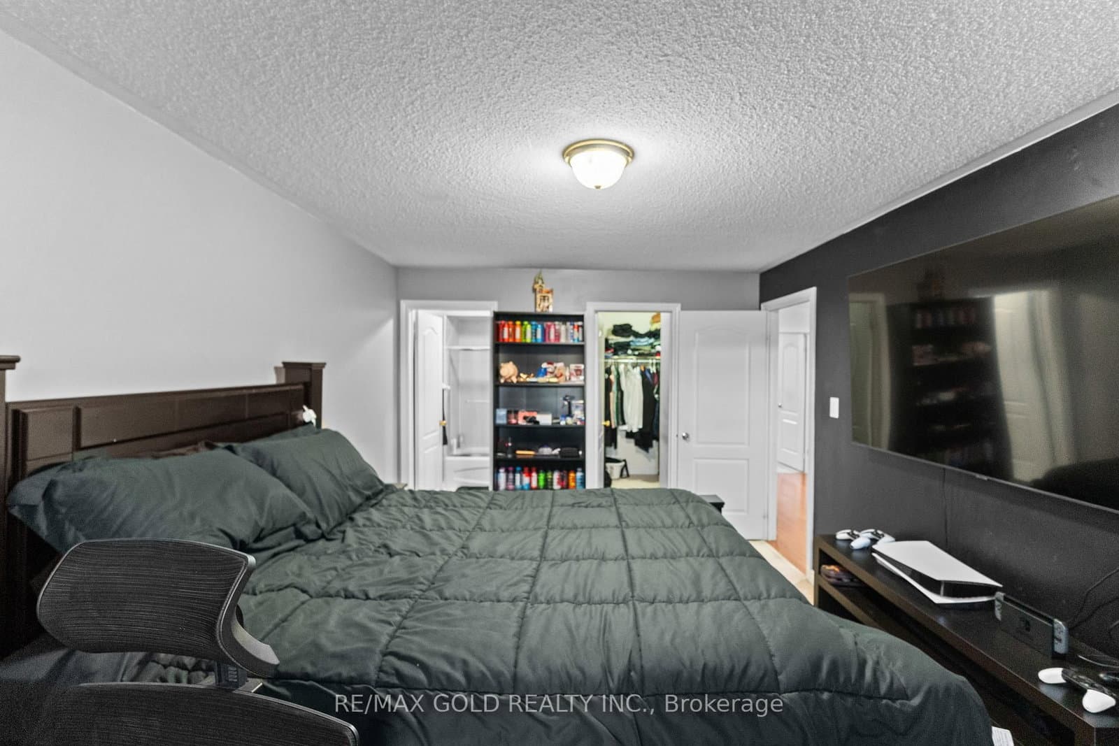 57 Powell Drive thumbnail 31
