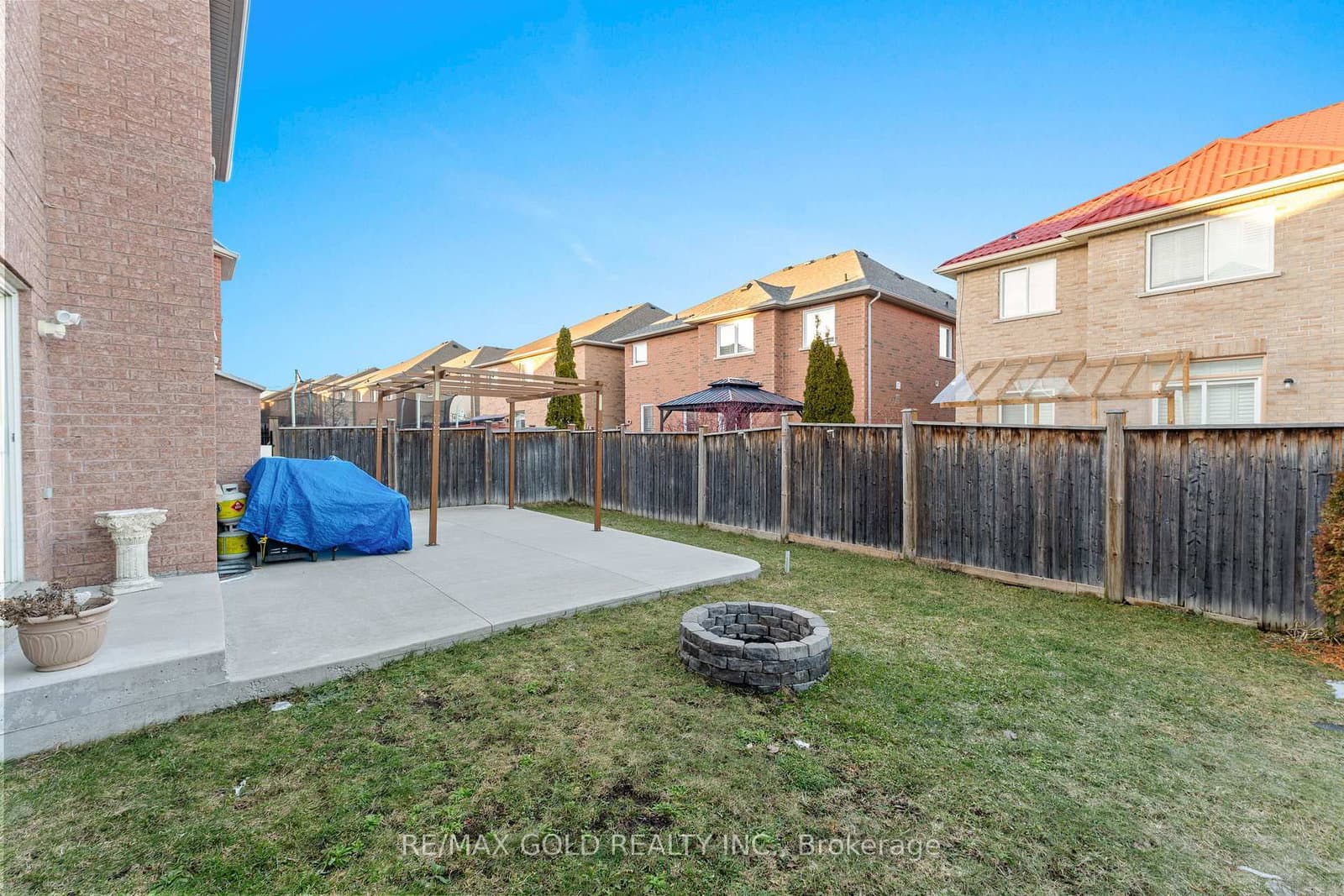 57 Powell Drive thumbnail 4