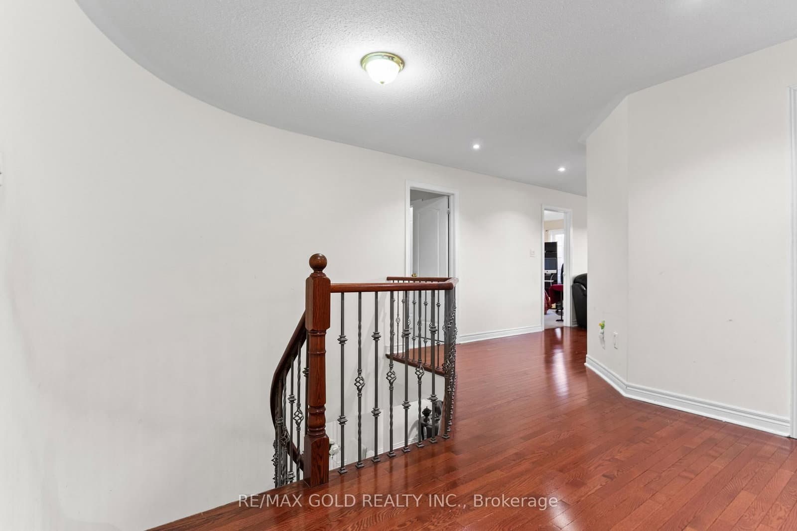 57 Powell Drive thumbnail 41