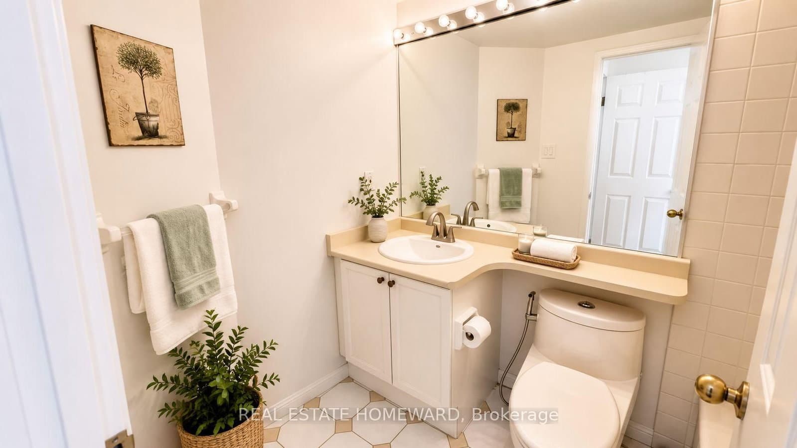 101 Subway Crescent, Unit 2012 thumbnail 13
