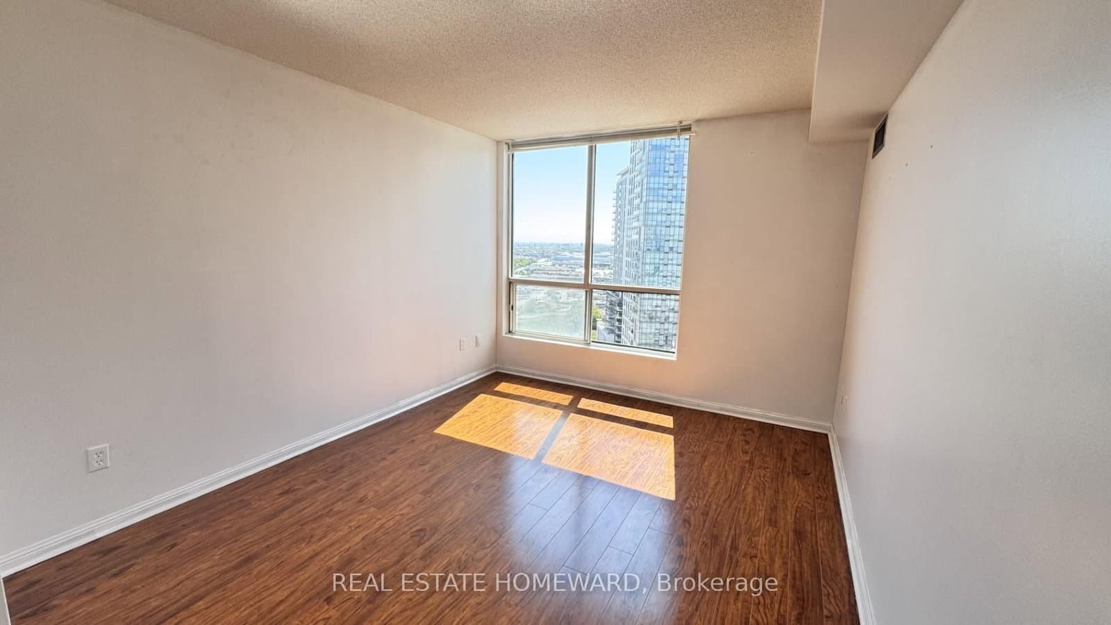 101 Subway Crescent, Unit 2012 thumbnail 17