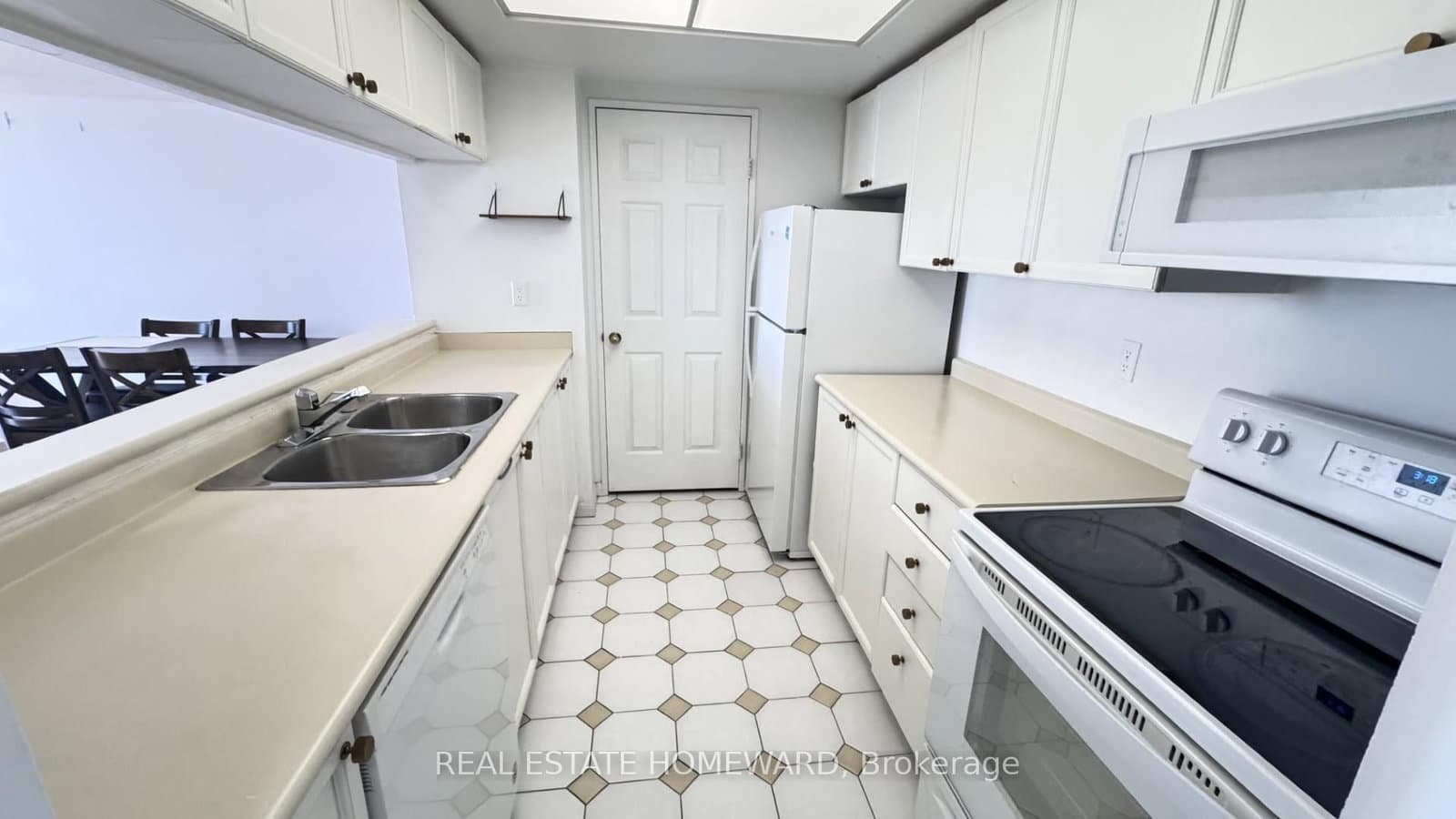 101 Subway Crescent, Unit 2012 thumbnail 19