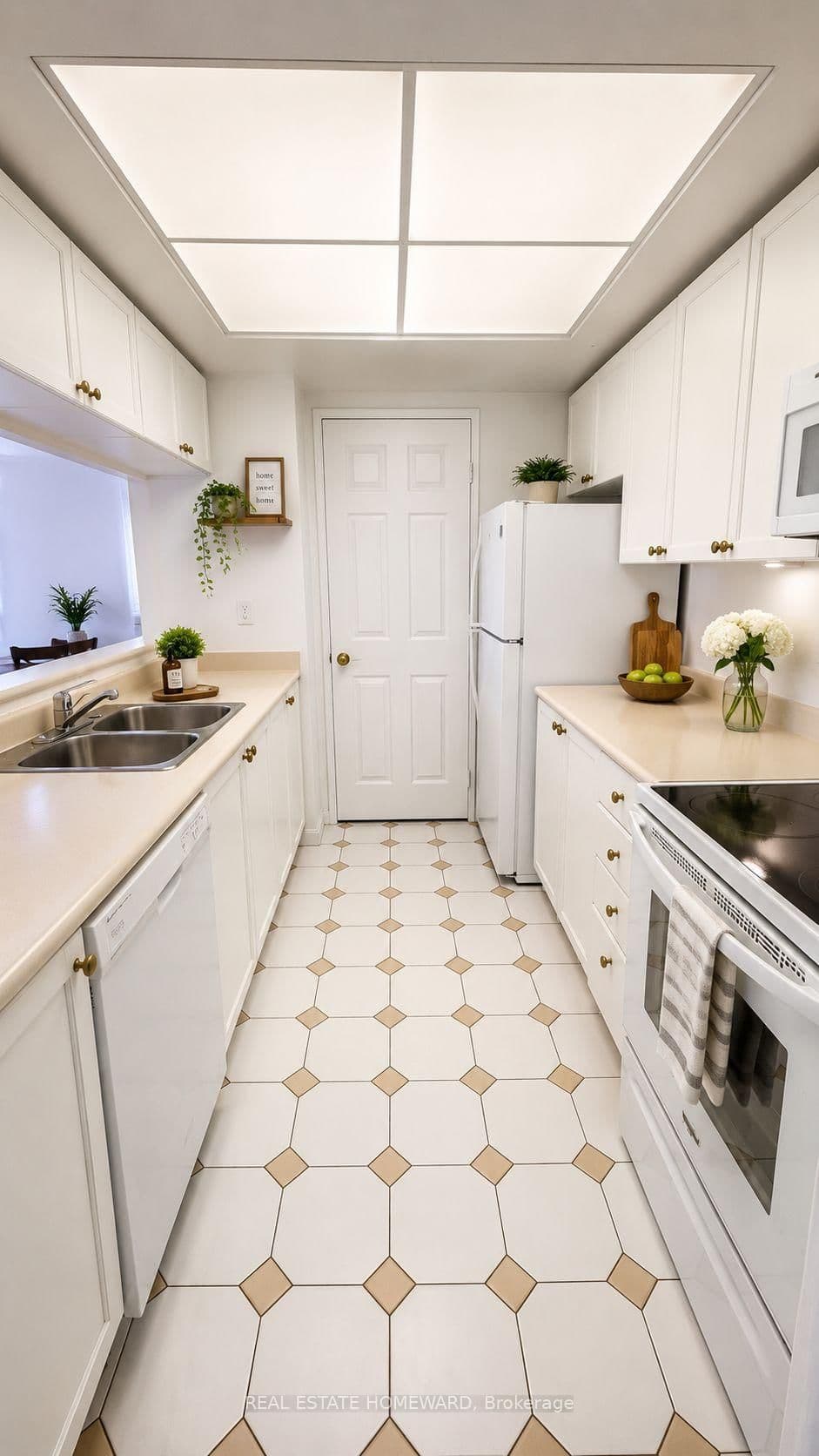 101 Subway Crescent, Unit 2012 thumbnail 7