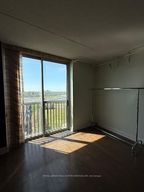 2737 Keele Street, Unit 709 thumbnail 19