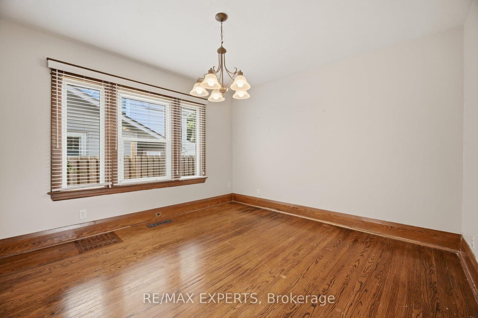 3 Maple Avenue thumbnail 11