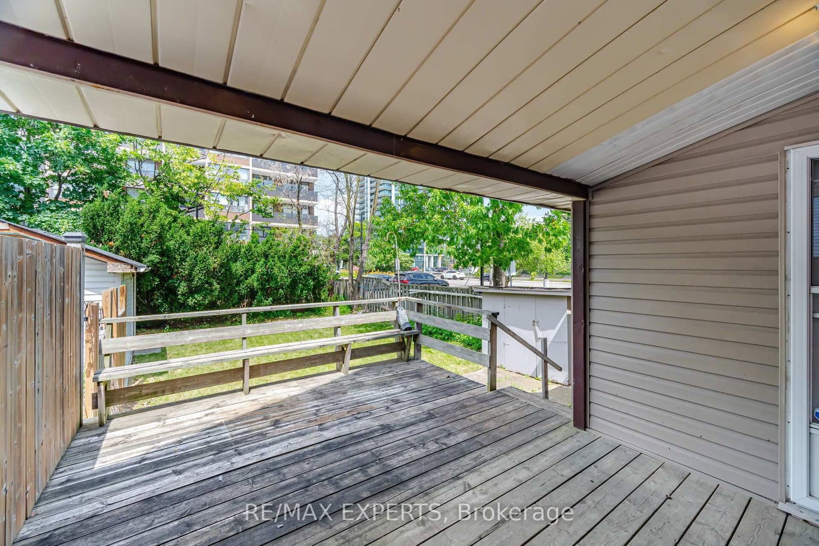 3 Maple Avenue thumbnail 37