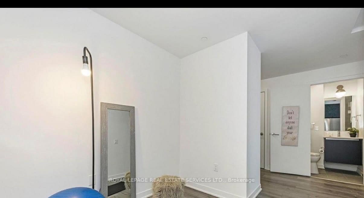 395 Dundas Street, Unit 820 thumbnail 10