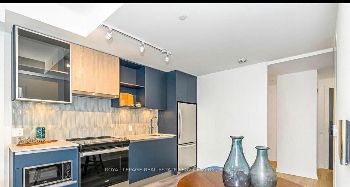 395 Dundas Street, Unit 820 thumbnail 9