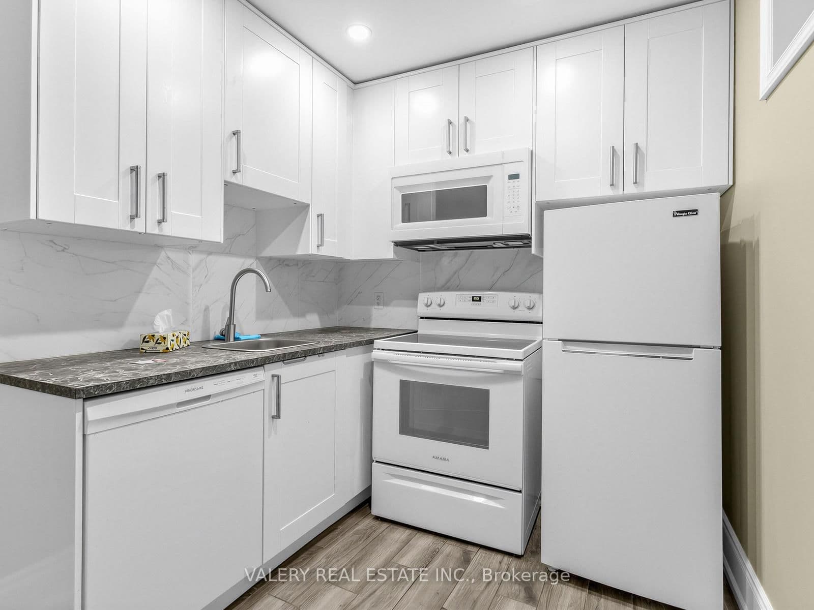 133 Meadowvale Drive, Unit Lower thumbnail 2