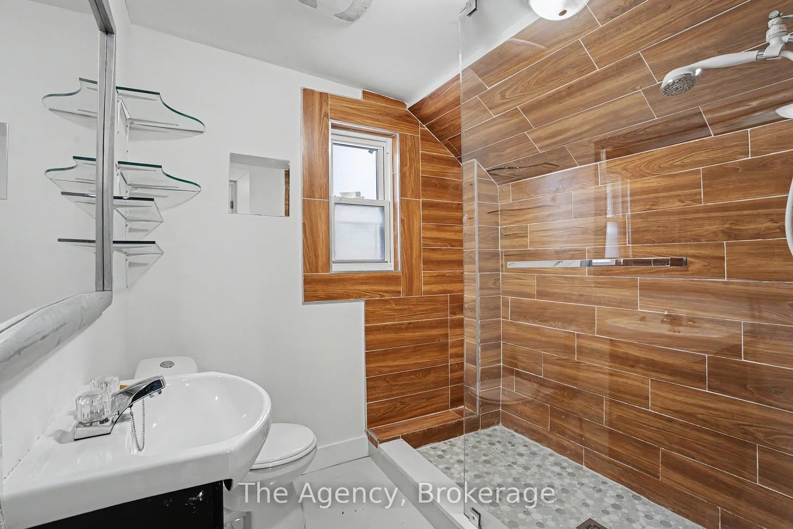 881 Lakeshore Road E thumbnail 37