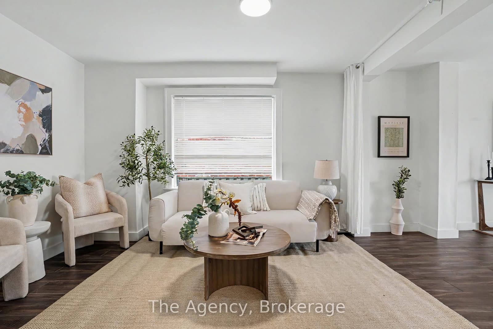 881 Lakeshore Road E thumbnail 4