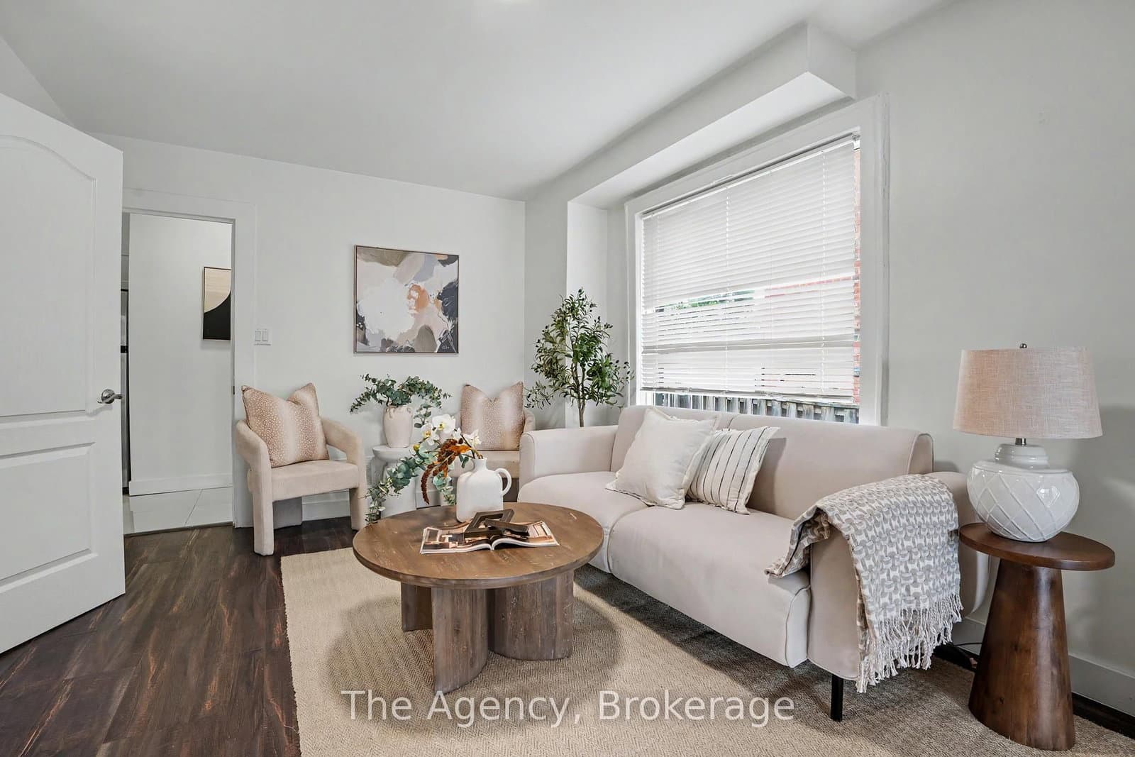 881 Lakeshore Road E thumbnail 8