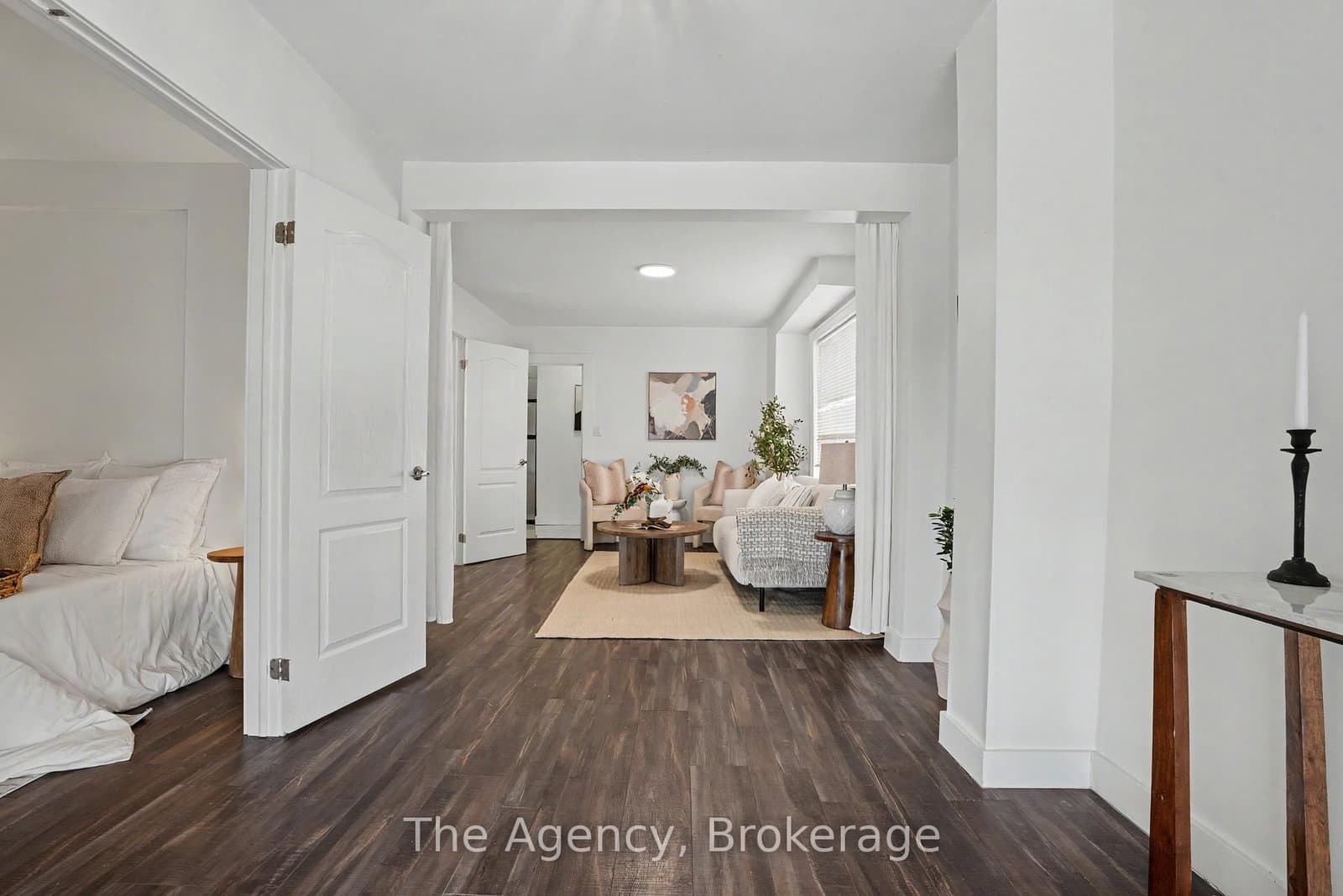 881 Lakeshore Road E thumbnail 9