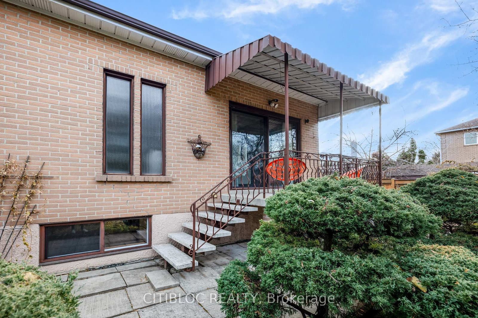 74 Erie Street thumbnail 34