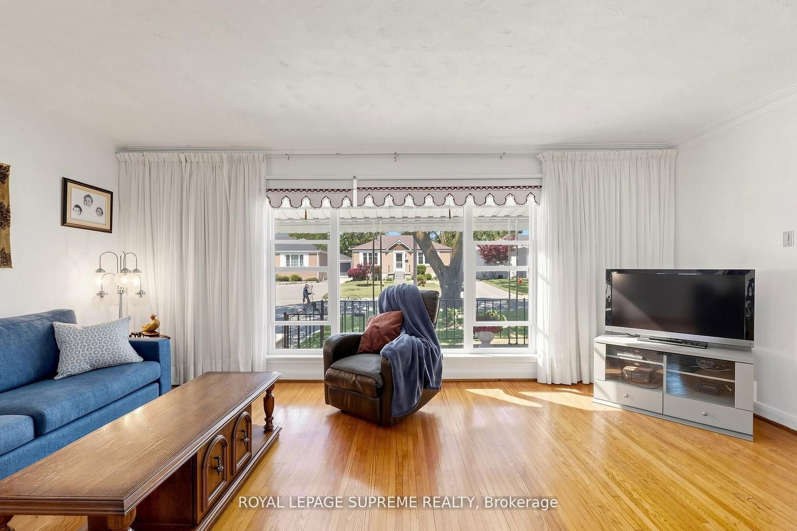 243 Epsom Downs Drive thumbnail 6