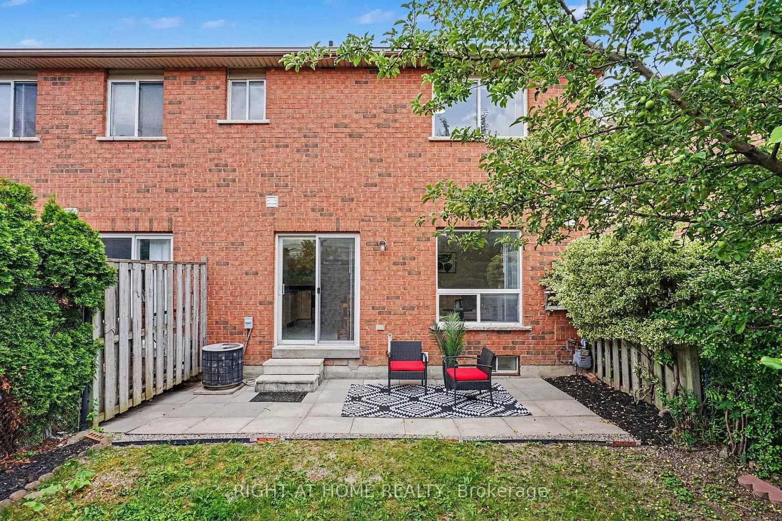 35 Malta Avenue, Unit 34 thumbnail 24