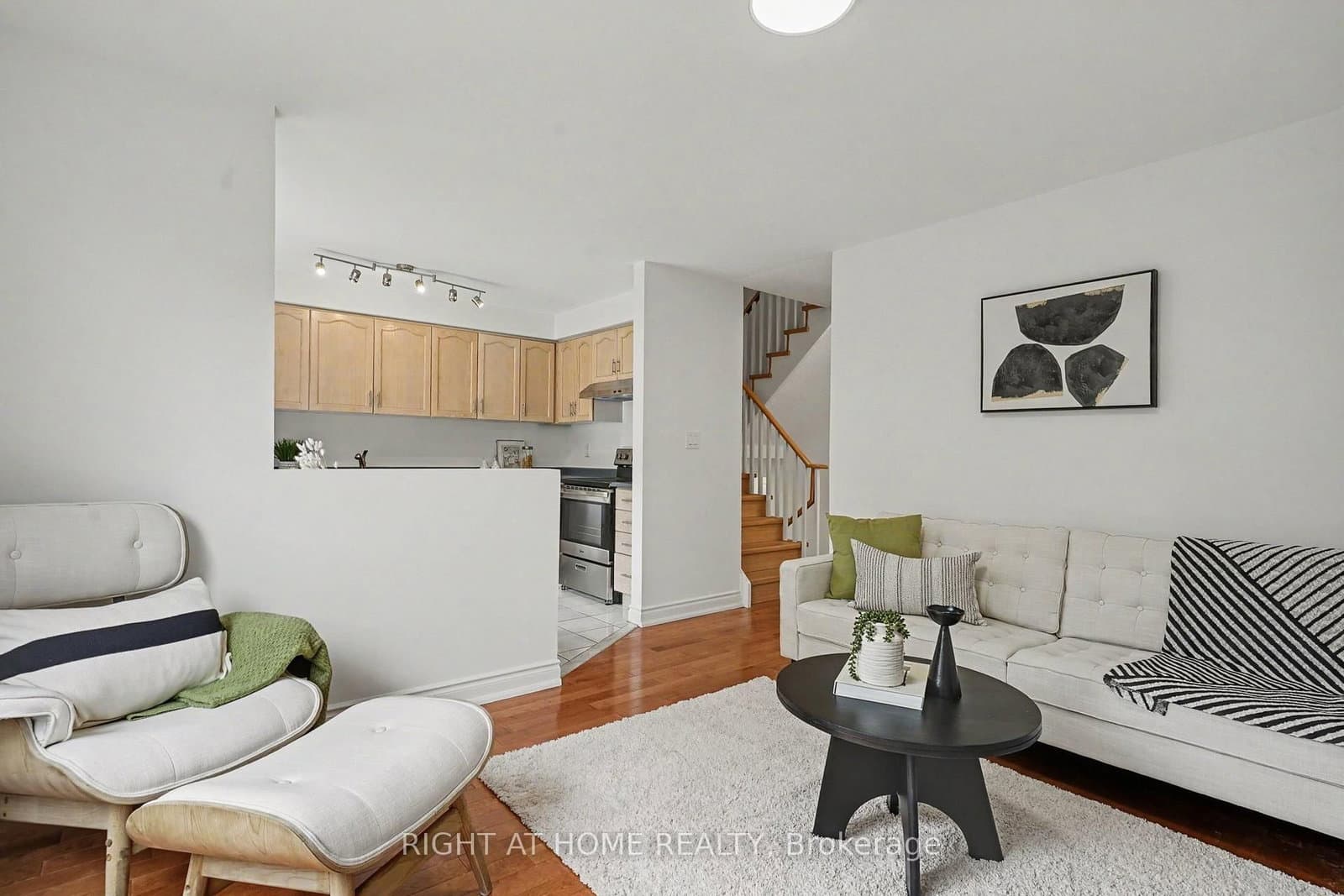 35 Malta Avenue, Unit 34 thumbnail 8