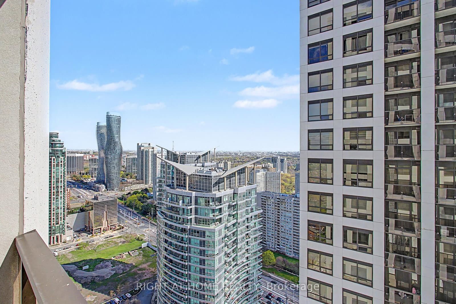 36 Elm Drive W, Unit 3202 thumbnail 10