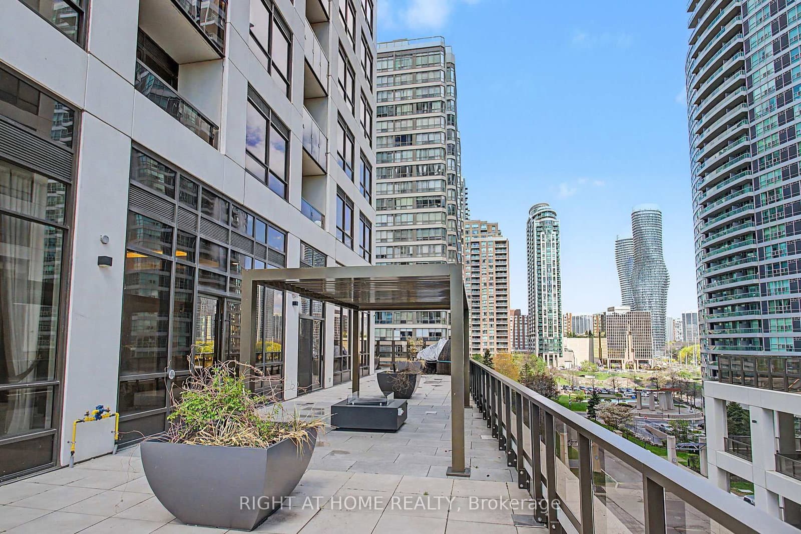 36 Elm Drive W, Unit 3202 thumbnail 13
