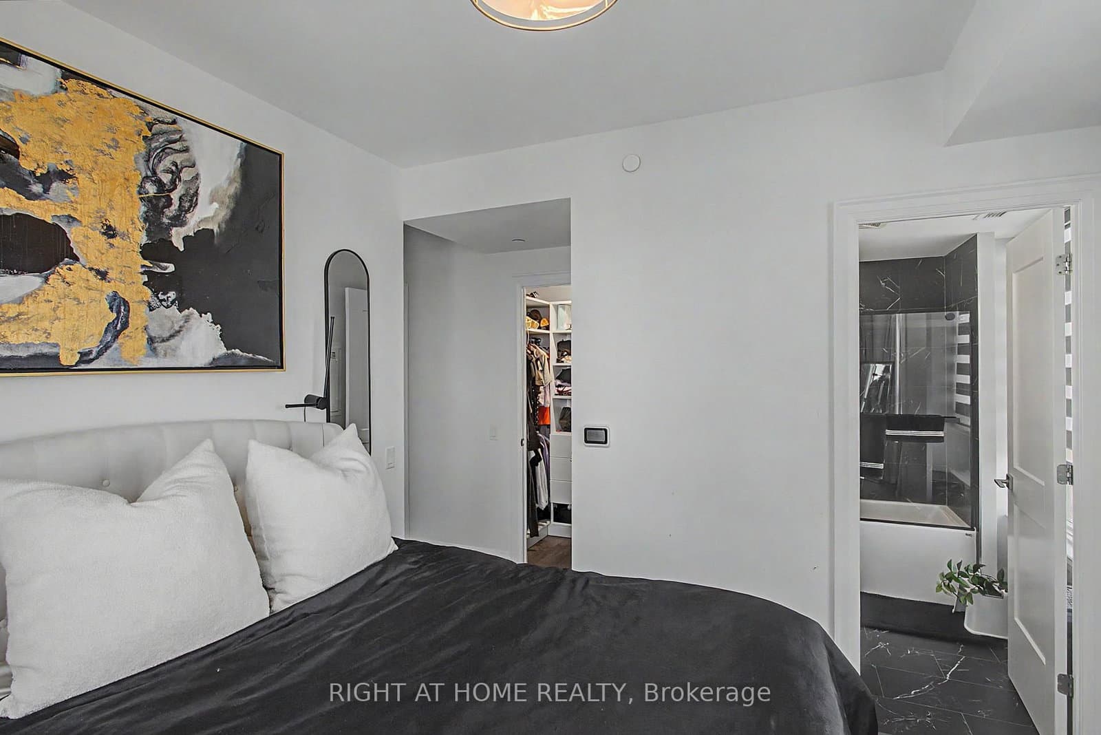 36 Elm Drive W, Unit 3202 thumbnail 14