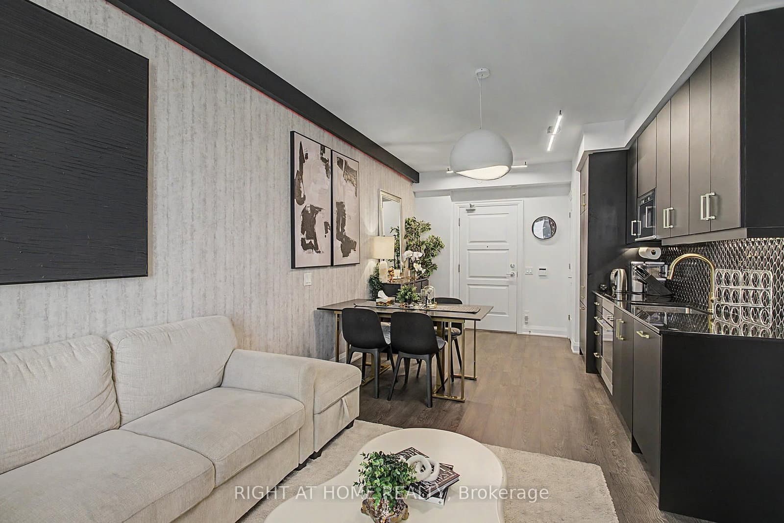 36 Elm Drive W, Unit 3202 thumbnail 9