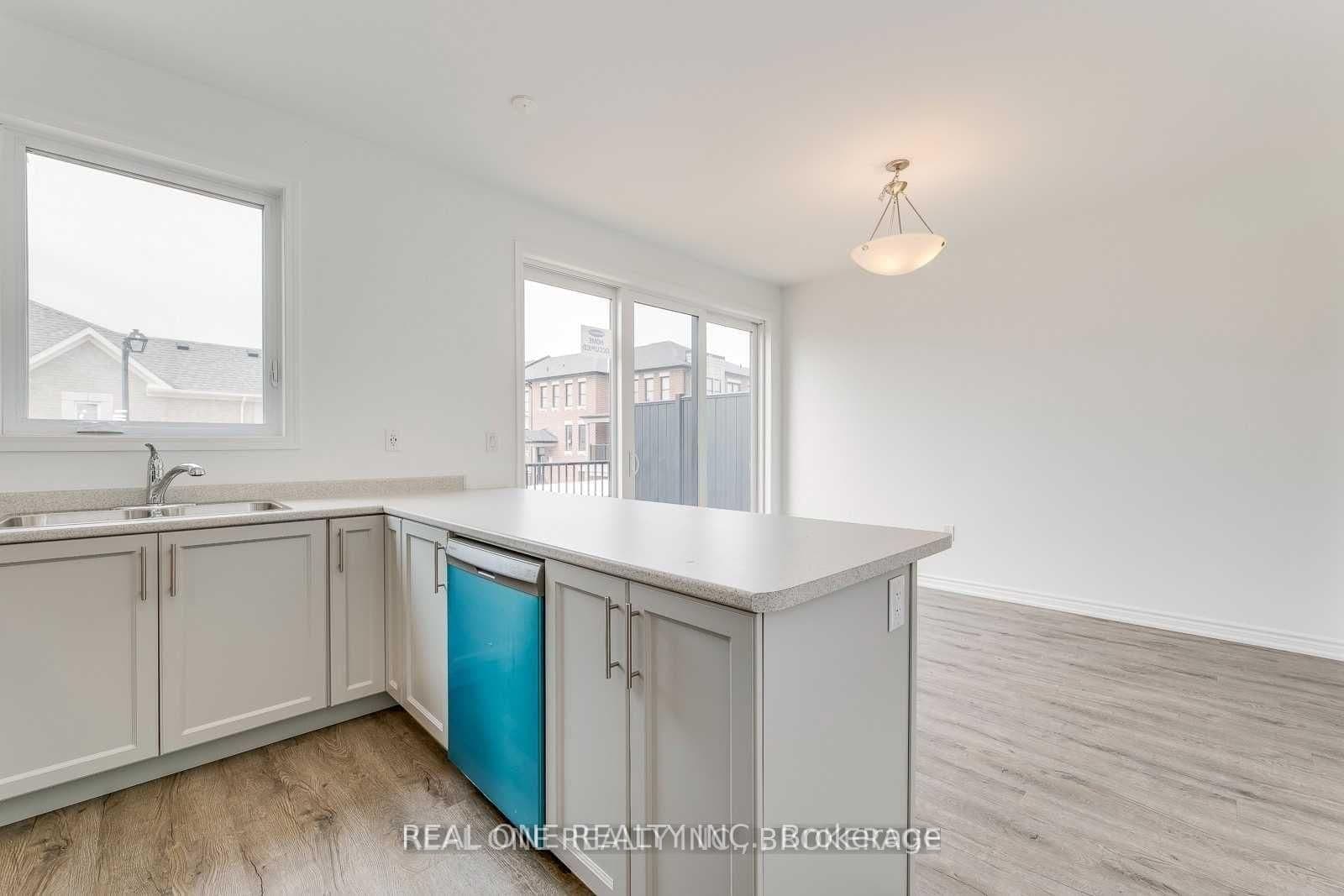 980 Logan Drive, Unit 34 thumbnail 11
