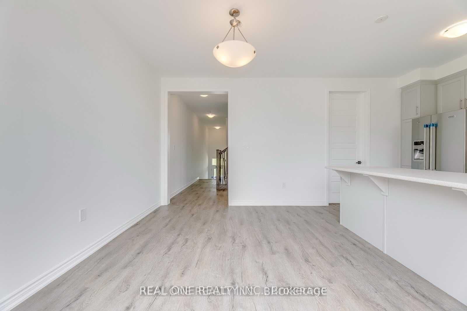 980 Logan Drive, Unit 34 thumbnail 13