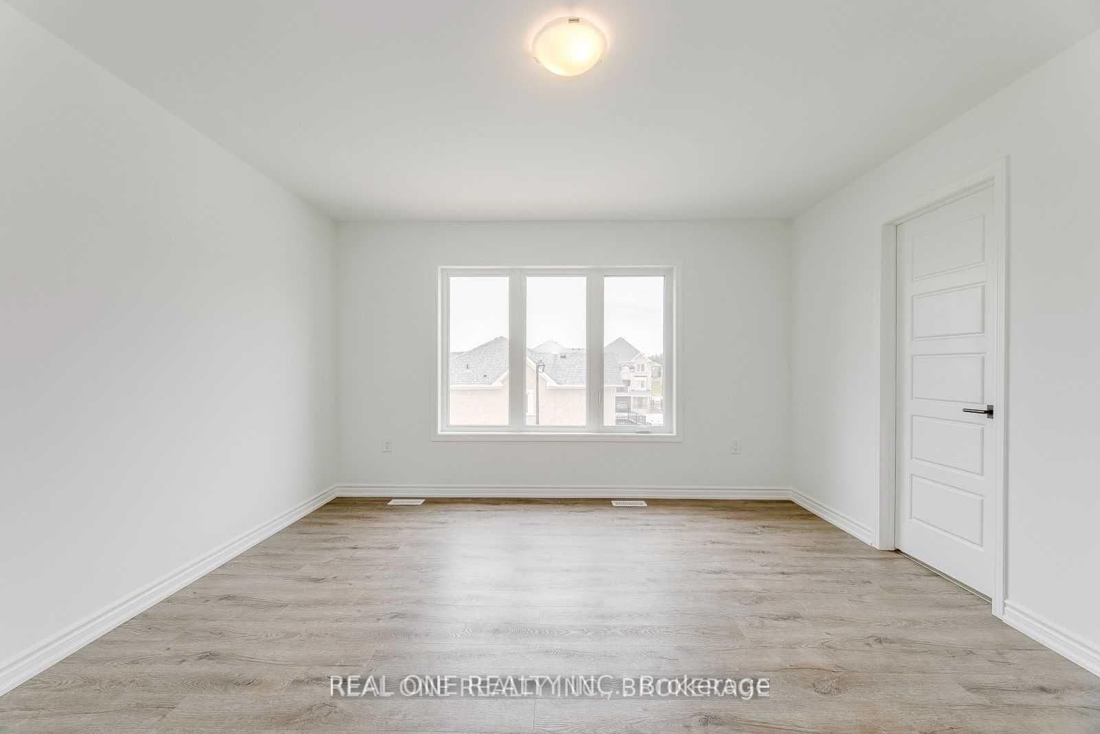 980 Logan Drive, Unit 34 thumbnail 20