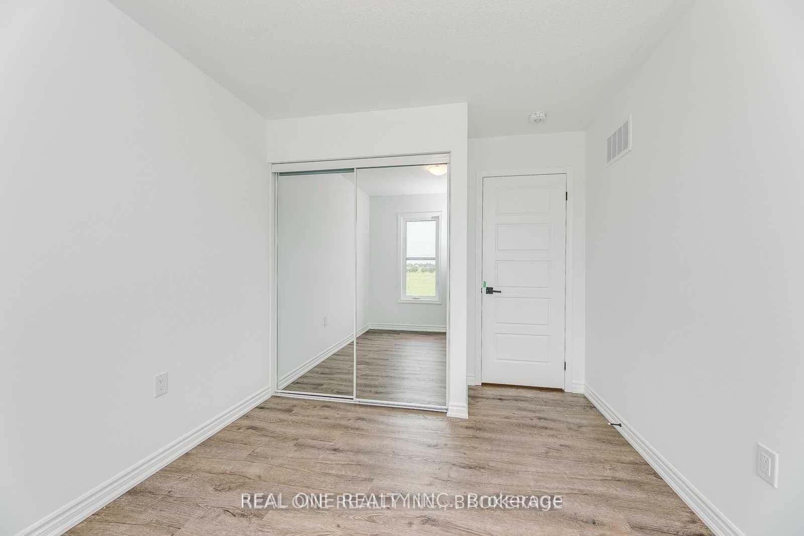 980 Logan Drive, Unit 34 thumbnail 24