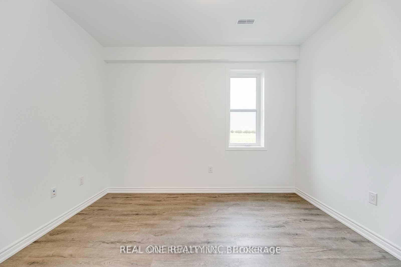 980 Logan Drive, Unit 34 thumbnail 29