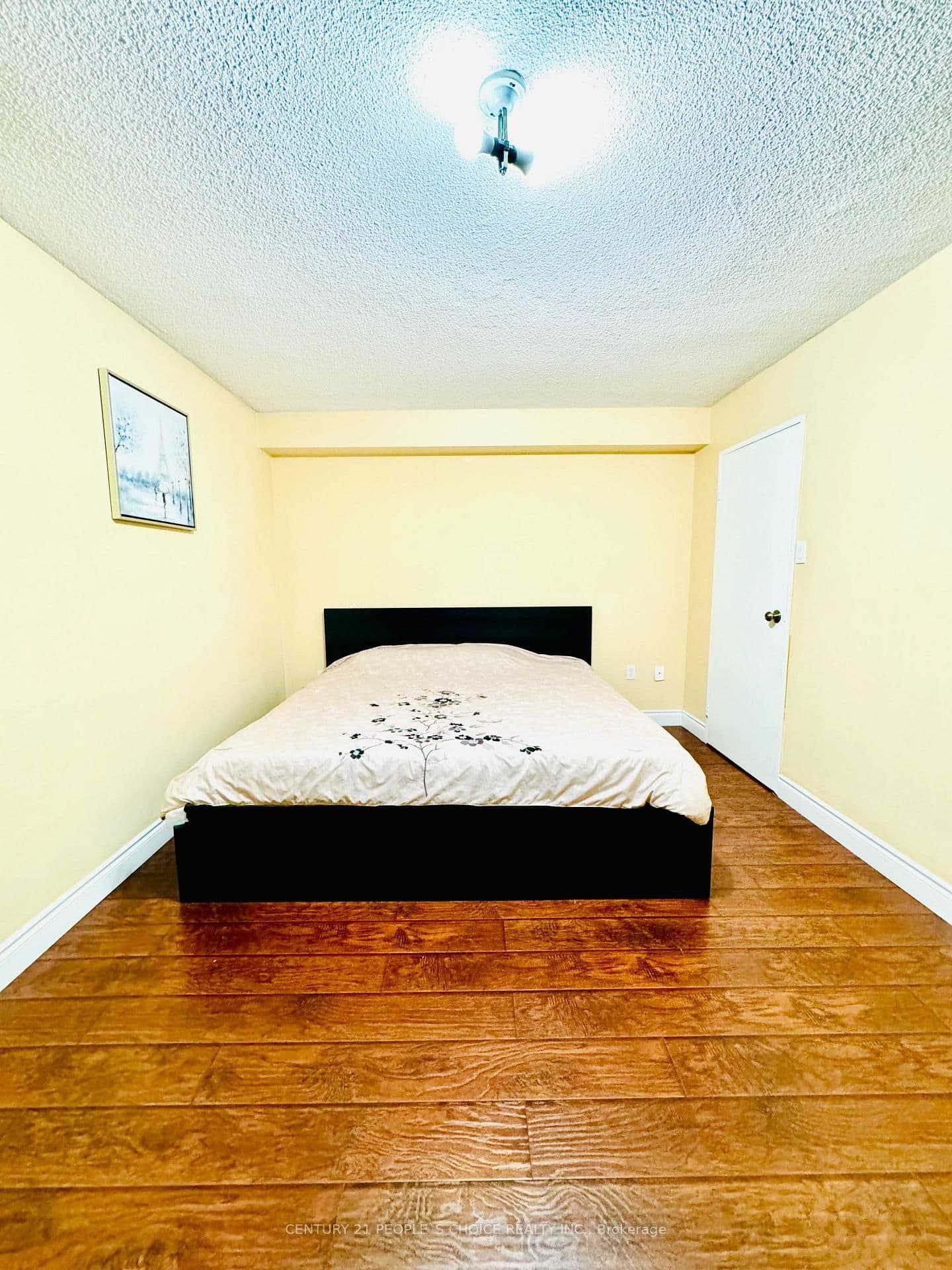 21 Knightsbridge Road, Unit 1205 thumbnail 9