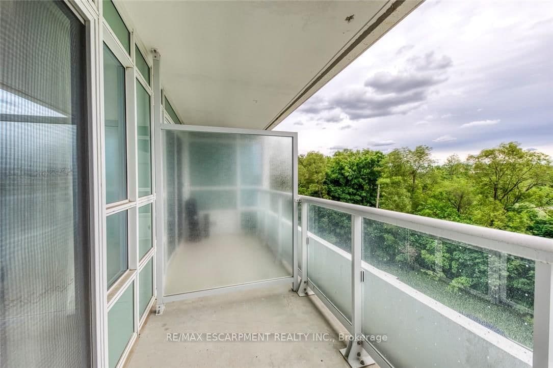10 Wilby Crescent, Unit 309 thumbnail 15