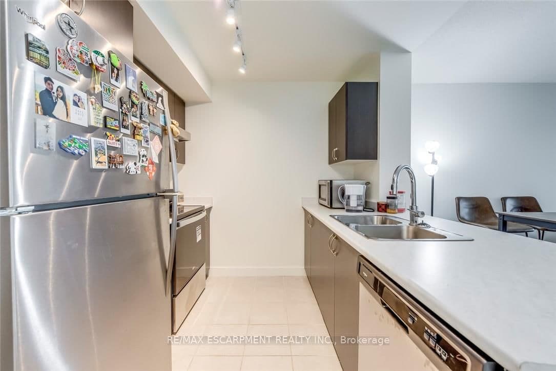 10 Wilby Crescent, Unit 309 thumbnail 5