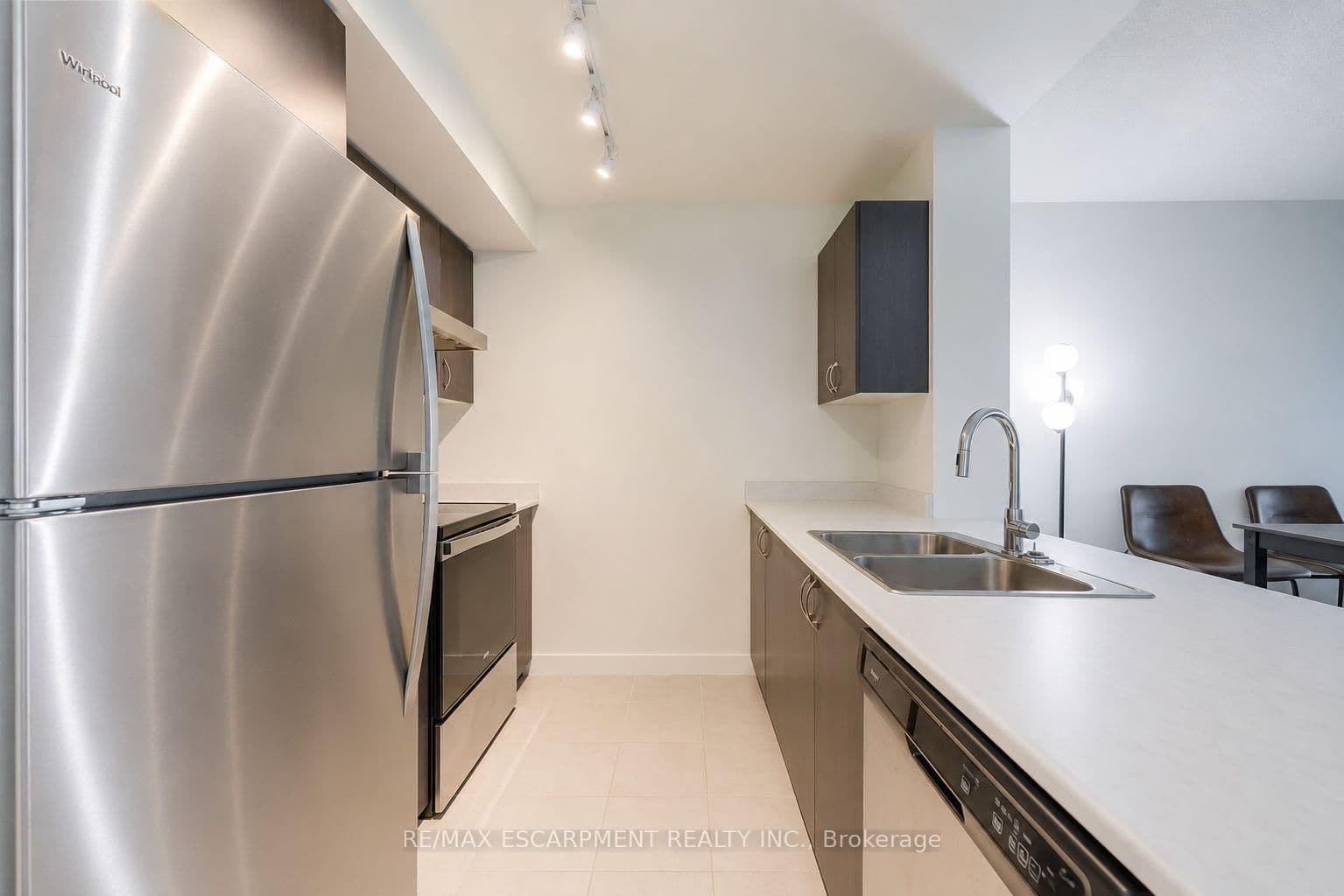 10 Wilby Crescent, Unit 309 thumbnail 6