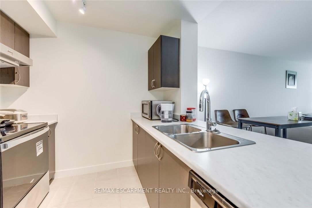 10 Wilby Crescent, Unit 309 thumbnail 8