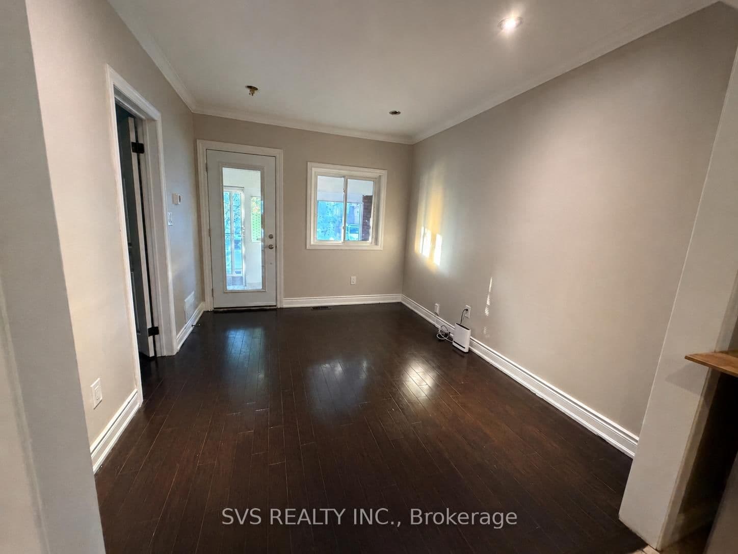 45 Craydon Avenue, Unit MAIN thumbnail 3