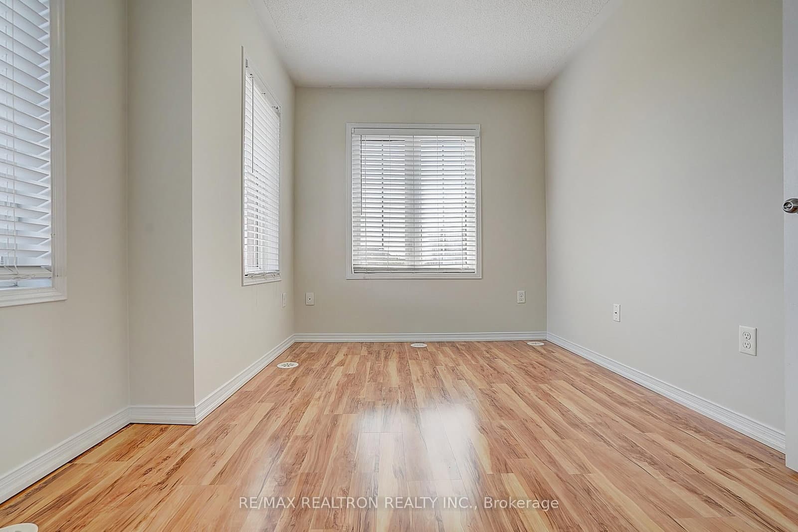 2492 Post Road, Unit 16 thumbnail 23