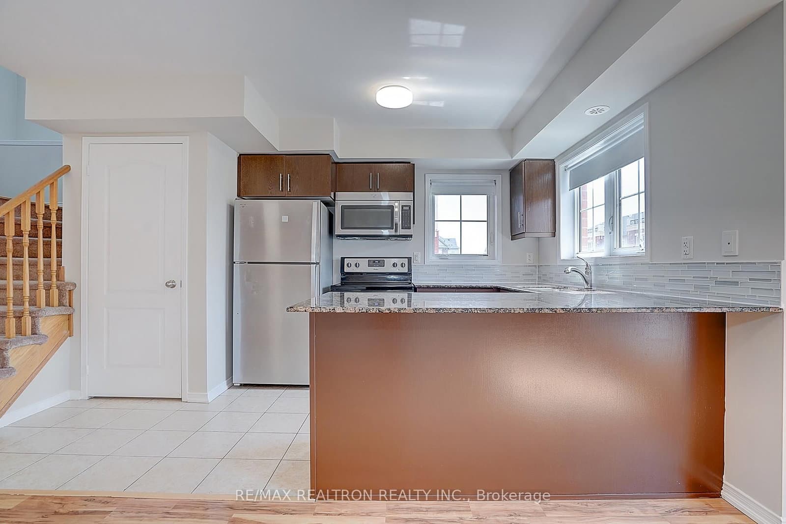 2492 Post Road, Unit 16 thumbnail 8